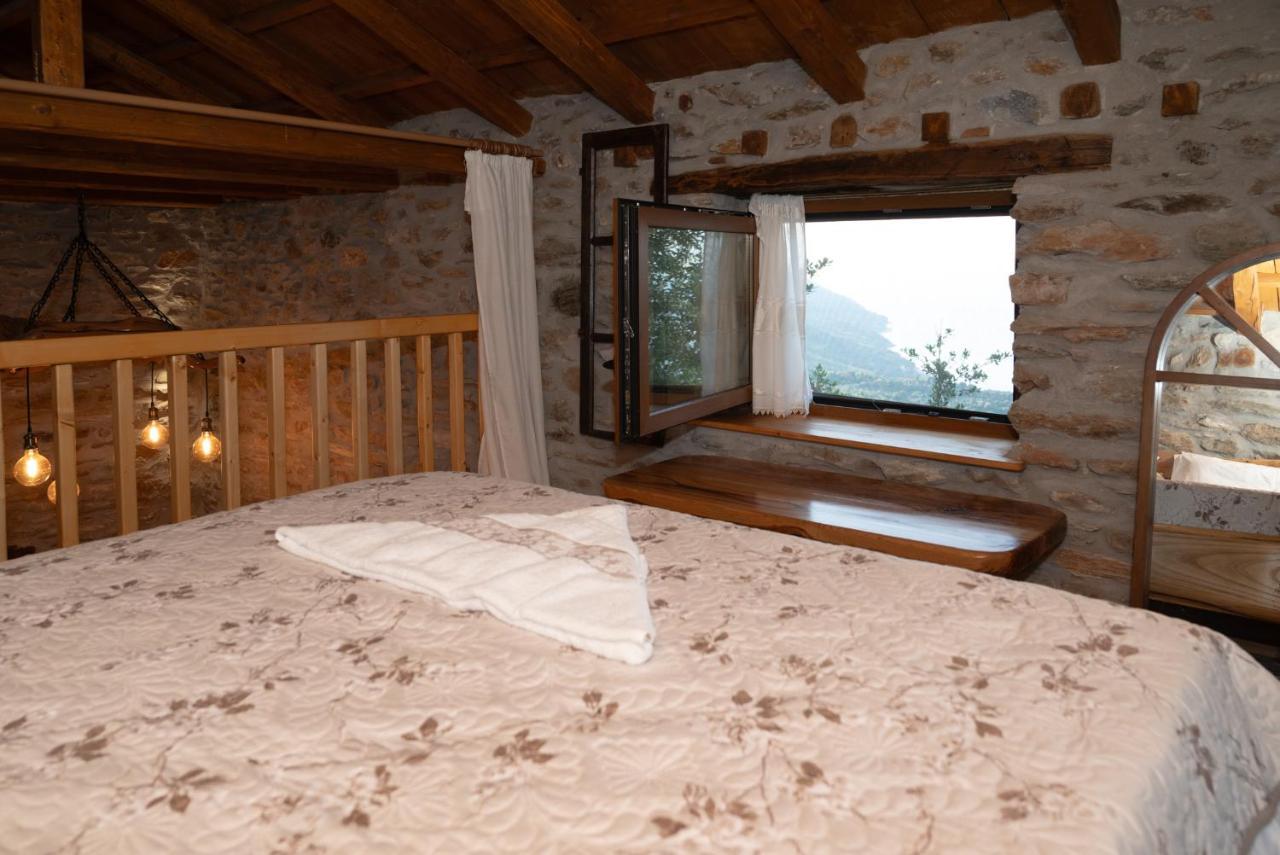 Aristoteli'S Stone House Makrirrákhi Extérieur photo